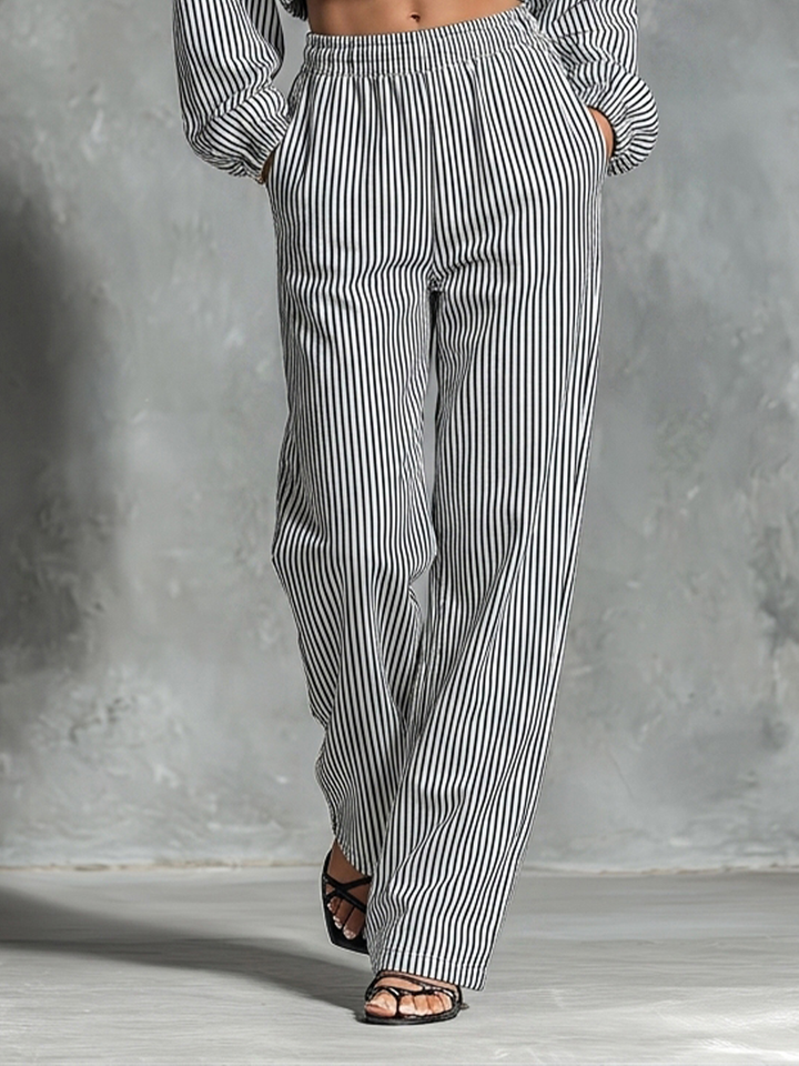 Women’s Black White Vertical Stripe Stand Collar Full Zip Cropped Jacket &amp; Elastic High Waist Wide Leg Pocket Pants Two Piece Tracksuit Set MDZ0287G4T