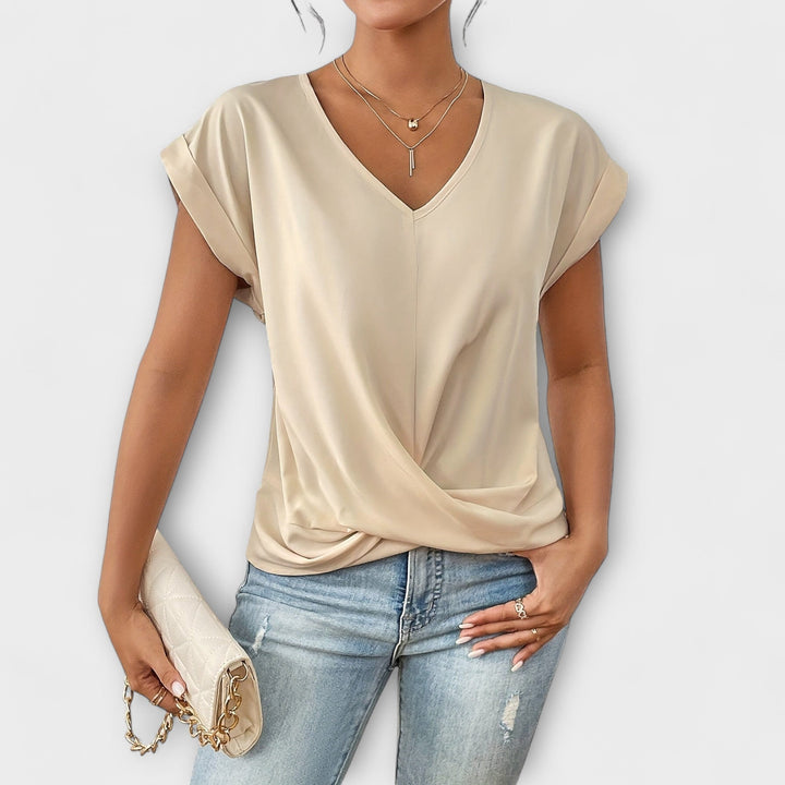 Noémie | Flattering Everyday V-Neck Top