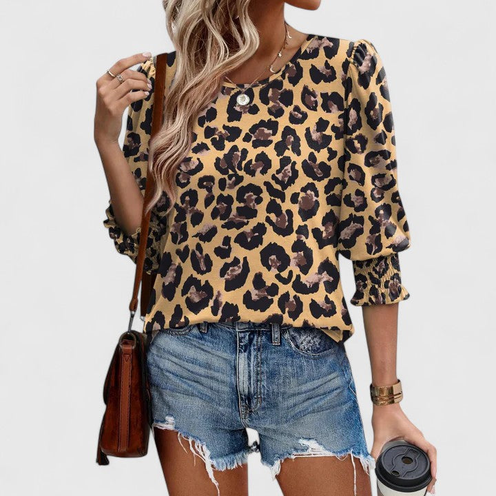 Amandine | Flattering Smocked Top