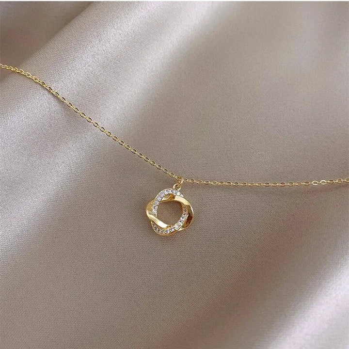 Amanda Timeless Minimalist Necklace