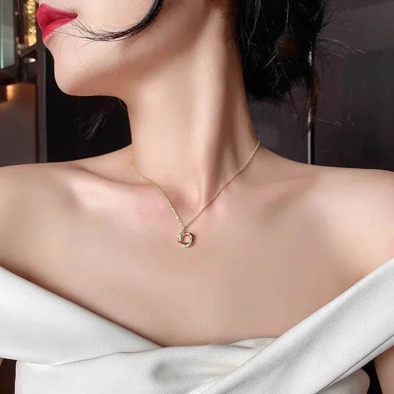 Amanda Timeless Minimalist Necklace