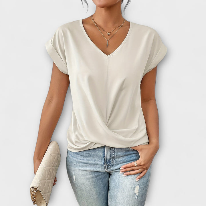 Noémie | Flattering Everyday V-Neck Top