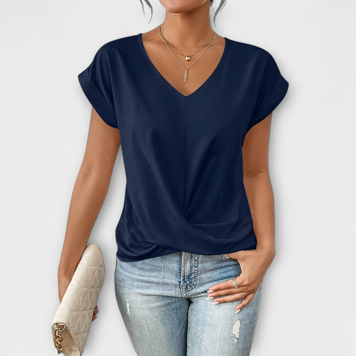 Noémie | Flattering Everyday V-Neck Top
