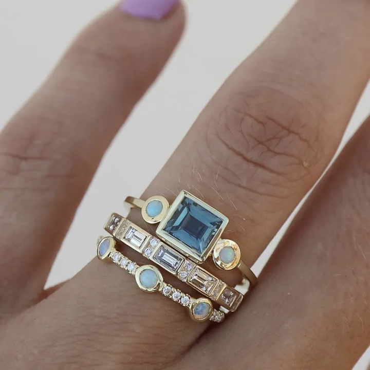 Amanda Vintage Blue Crystal Ring Set